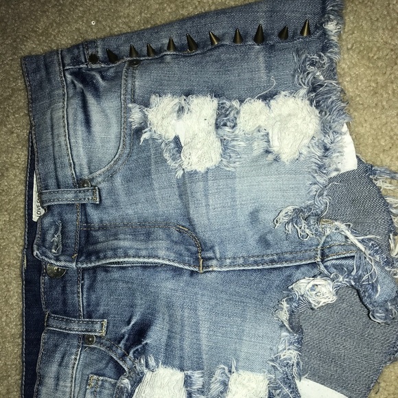 Jean shorts - Picture 1 of 3